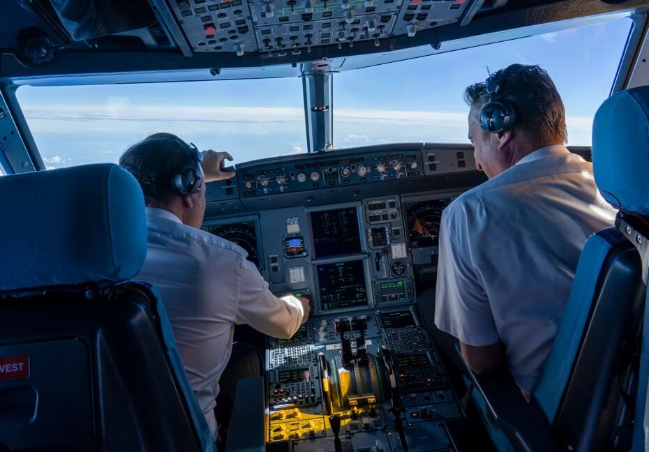 The work of a pilot is a team effort. Here there is no place for authoritarian decisions because they can jeopardize the safety of passengers (image: Fernando Peralta Rodriguez, Airbus SAS).