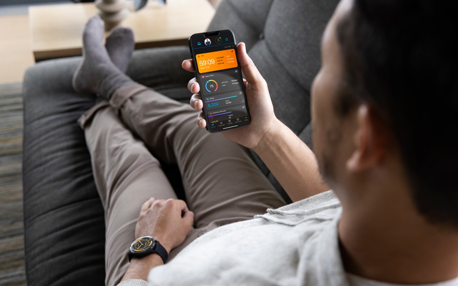 Users can track and analyze data like sleep scores and workouts in the app